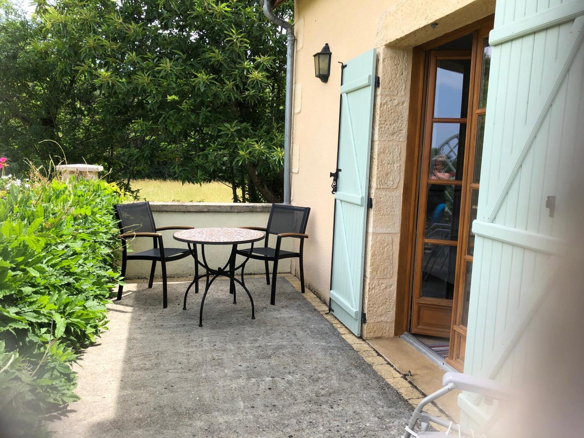 Bed and Breakfast Les Jonquilles Domme Exterior foto